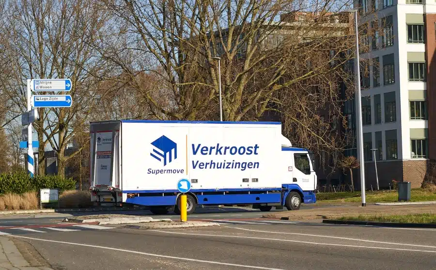 Verhuiswagen van Verkroost Verhuizingen