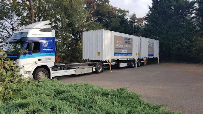 Van Leeuwen vrachtwagencombinatie